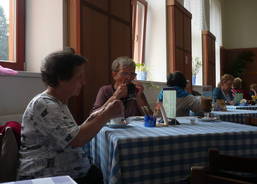 Posezení v restauraci