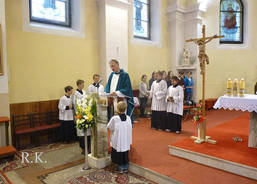 Den Charity ve Vsetíně: Mše svatá a setkání zaměst