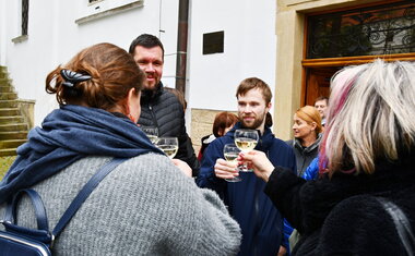 Terénní sociální služby Charity Vsetín v nových vozech (Foto: Radomír Dolanský)