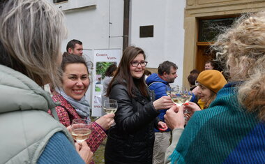 Terénní sociální služby Charity Vsetín v nových vozech (Foto: Radomír Dolanský)