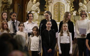 Adventní koncert ZUŠ Kostka na podporu Charity Vsetín