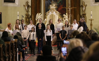 Adventní koncert ZUŠ Kostka na podporu Charity Vsetín