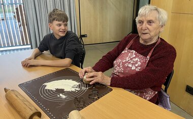 Pečení perníčků v Ratiboři propojilo generace