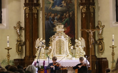 Adventní koncert ZUŠ Kostka na podporu Charity Vsetín