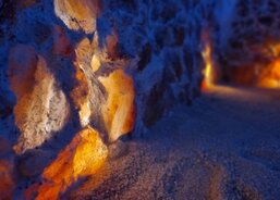 Senioři navštívili solnou jeskyni