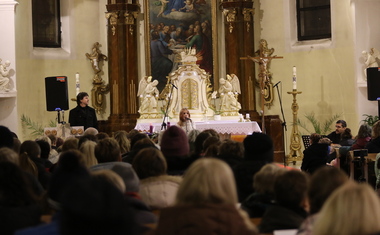 Adventní koncert ZUŠ Kostka na podporu Charity Vsetín