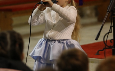 Adventní koncert ZUŠ Kostka na podporu Charity Vsetín