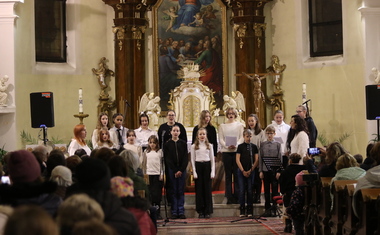 Adventní koncert ZUŠ Kostka na podporu Charity Vsetín