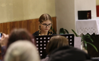 Adventní koncert ZUŠ Kostka na podporu Charity Vsetín