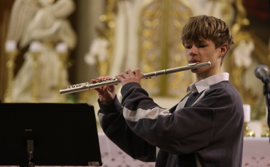 Adventní koncert ZUŠ Kostka na podporu Charity Vsetín