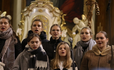 Adventní koncert ZUŠ Kostka na podporu Charity Vsetín