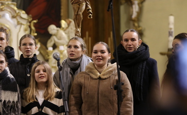 Adventní koncert ZUŠ Kostka na podporu Charity Vsetín