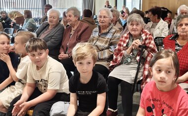 Oslava Dne matek přinesla radost, hudbu i mezigenerační propojení 